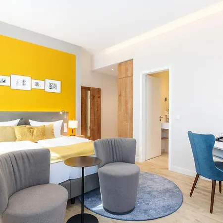 Aparthotel Seetelhotel Strandschloss 4*